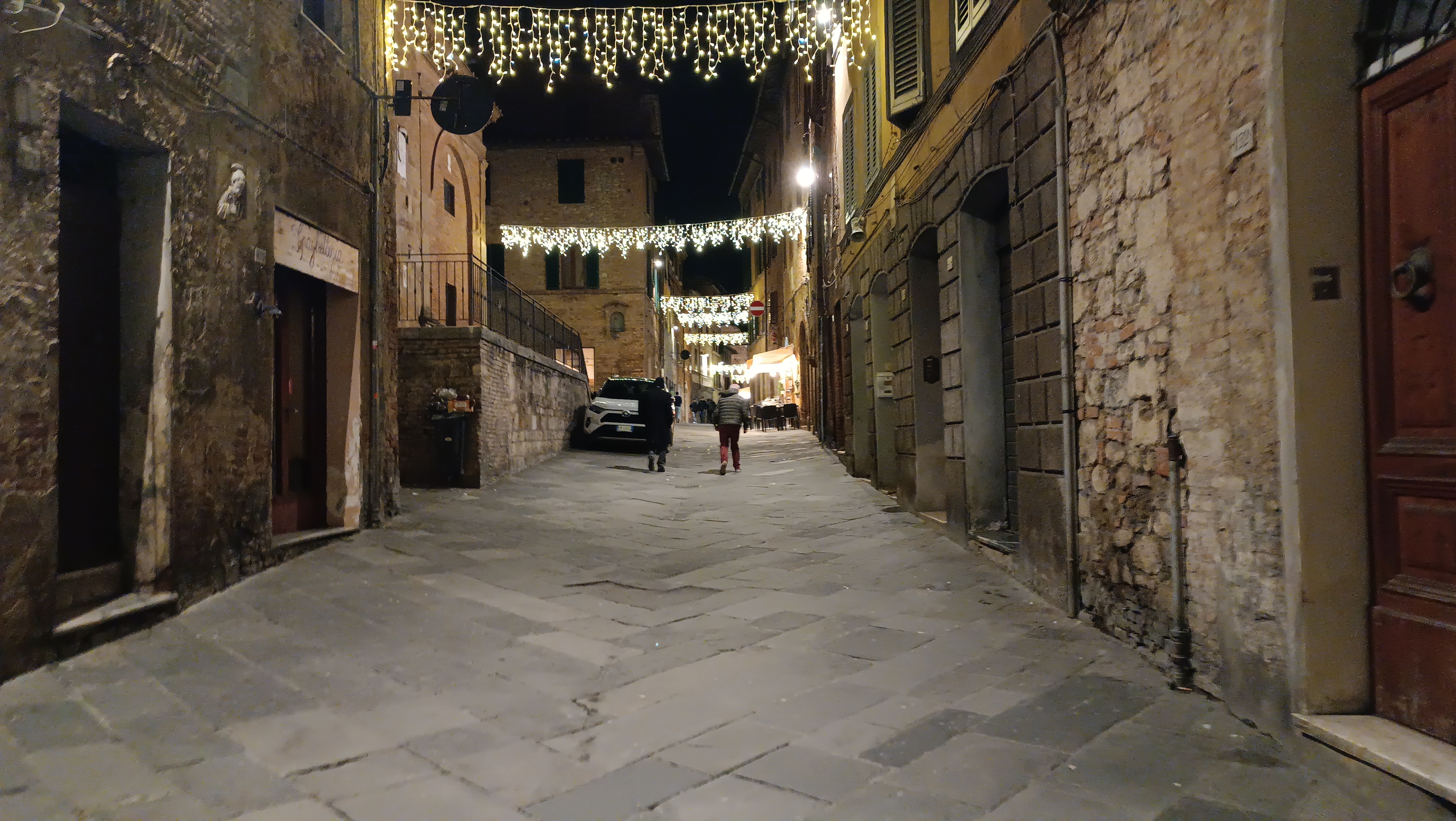 Via Camollia a Siena